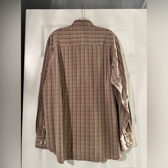 Tommy Bahama men’s size medium button up long sleeve - Picture 5 of 5